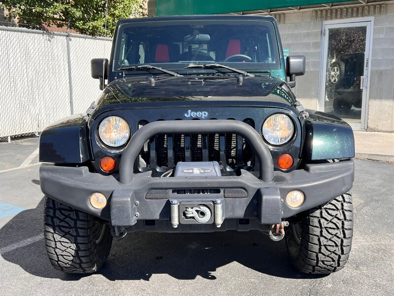 Used 2012 Jeep Wrangler Unlimited Rubicon w/ Connectivity Group AWD/4WD image 2