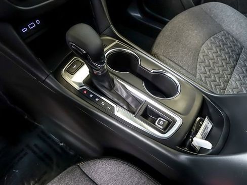 Certified 2024 Chevrolet Equinox LT image 24