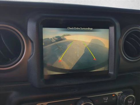 Used 2023 Jeep Wrangler Unlimited Sport AWD/4WD image 19