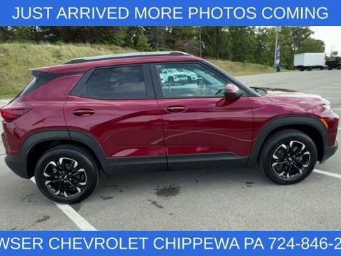 Used 2023 Chevrolet TrailBlazer LT w/ Convenience Package image 9