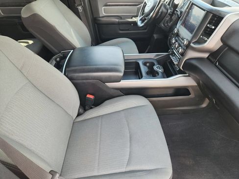 Used 2022 RAM 2500 Big Horn w/ Level 1 Equipment Group AWD/4WD image 15
