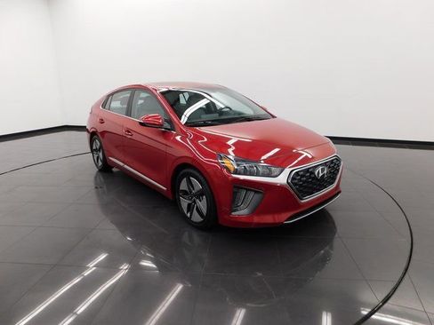 Used 2022 Hyundai Ioniq SEL image 2