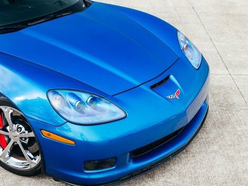 Used 2011 Chevrolet Corvette Grand Sport w/ Preferred Equipment Group image 23