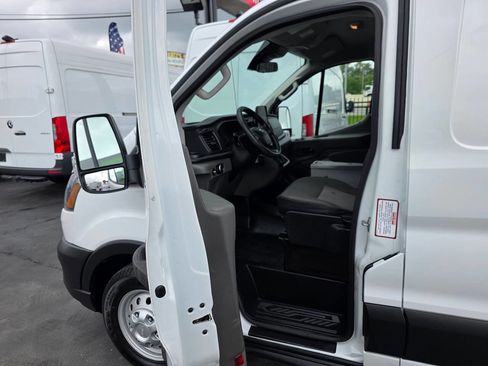 Used 2020 Ford Transit 250 Low Roof AWD image 16