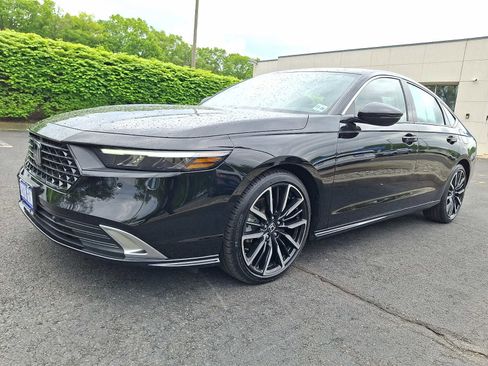 Certified 2024 Honda Accord Touring image 3