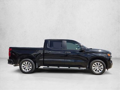 Used 2023 Chevrolet Silverado 1500 Custom RWD image 4