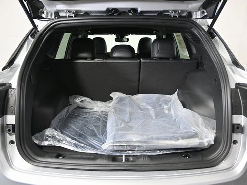 New 2026 Jeep Compass Latitude image 16