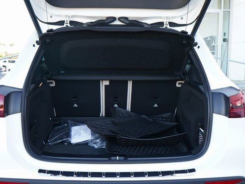 Used 2026 Mercedes-Benz GLA 250 image 8