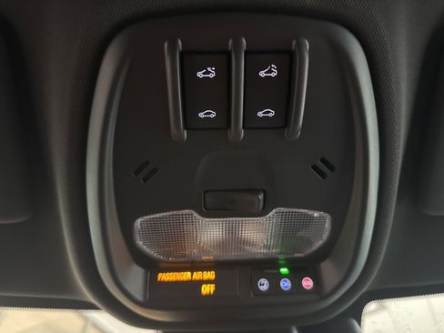 New 2026 Chevrolet Trax RS w/ Sunroof Package image 31