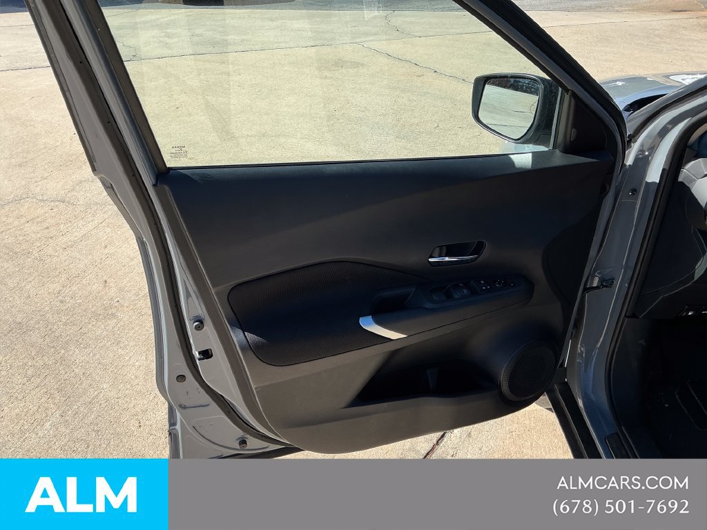 Used 2023 Nissan Kicks SV w/ Exterior Package FWD image 14
