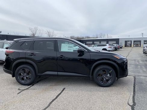 New 2026 Nissan Rogue SV w/ Cold Weather Package AWD/4WD image 3