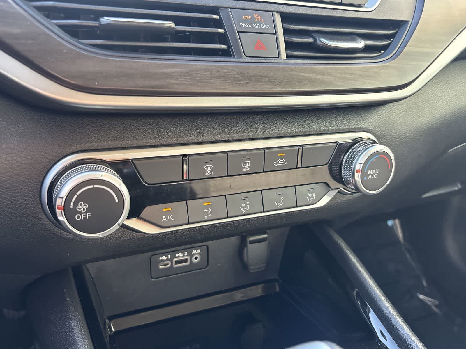 Used 2024 Nissan Altima 2.5 SV FWD image 21