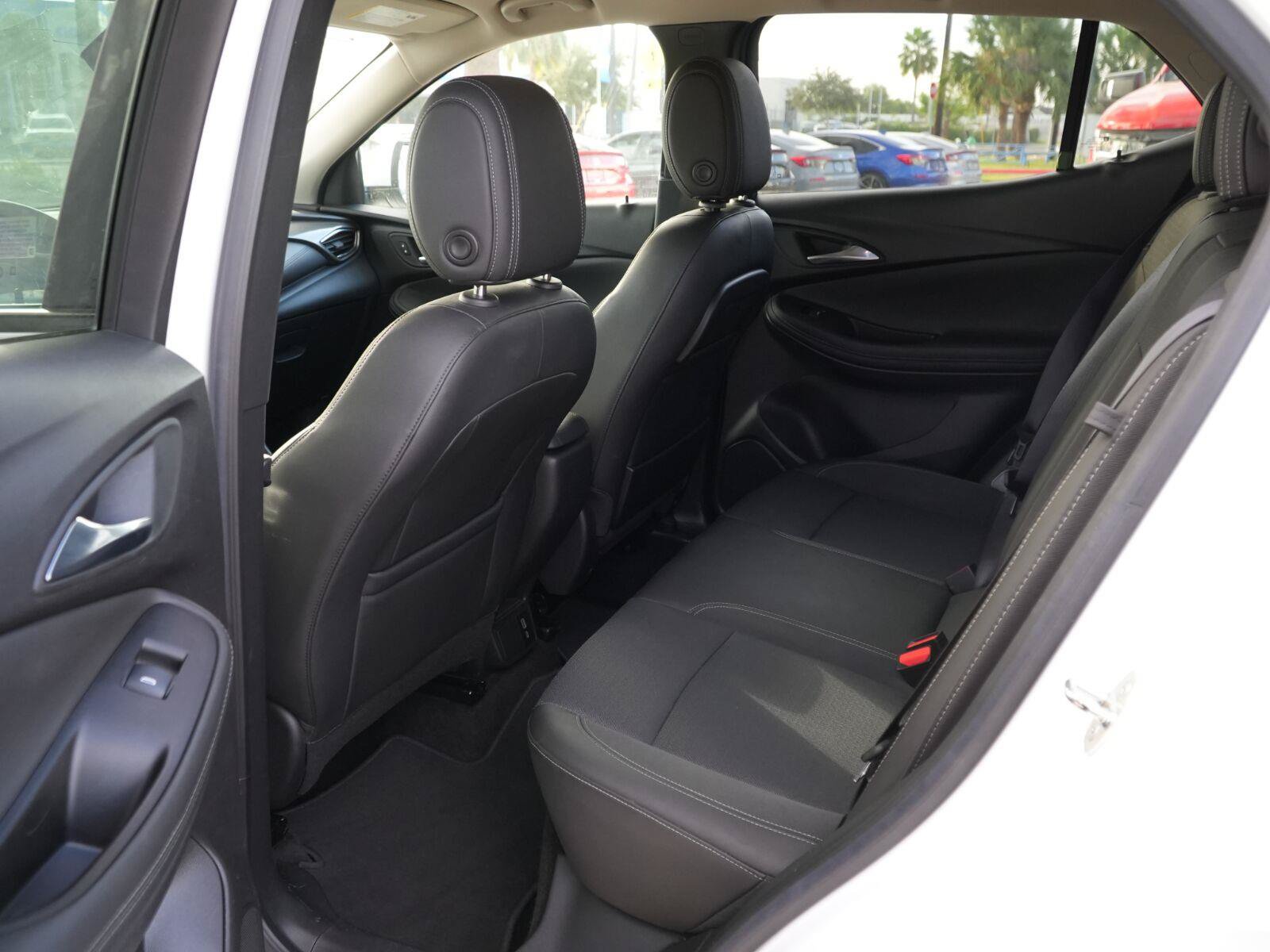 Used 2023 Buick Encore GX Preferred w/ Cold Weather Comfort Package FWD image 18
