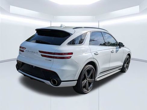 Used 2025 Genesis GV70 3.5T Sport w/ Sport Advanced Package AWD/4WD image 4