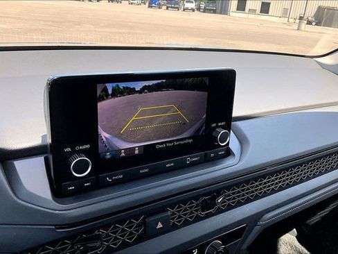 Used 2023 Honda Accord LX image 12