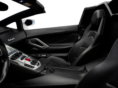 Used 2014 Lamborghini Aventador LP 700-4 AWD/4WD image 57