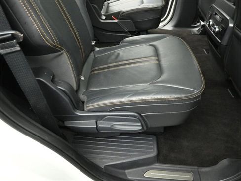 Certified 2022 Ford Expedition Platinum image 28
