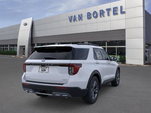 New 2026 Ford Explorer Active image 8