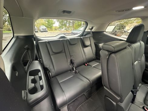 Used 2023 Subaru Ascent Limited image 24