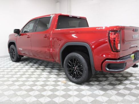 Used 2024 GMC Sierra 1500 Elevation w/ LPO, Elevation Black Package AWD/4WD image 9