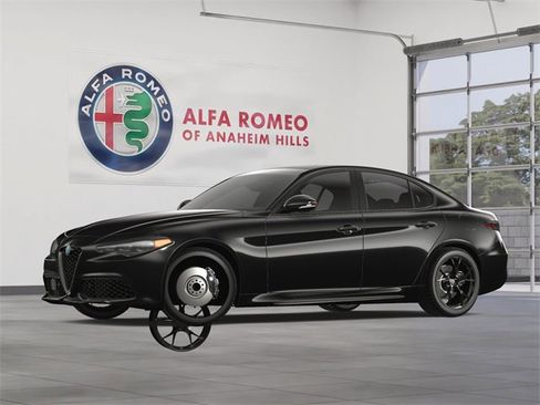 New 2025 Alfa Romeo Giulia w/ Driving Assist Package image 2