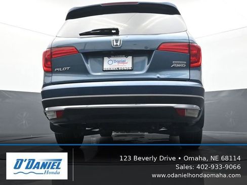 Used 2017 Honda Pilot Touring image 11