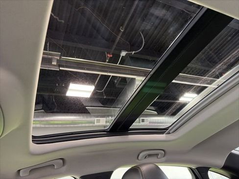 Used 2015 Chevrolet Impala LTZ image 21