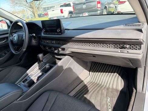 Used 2023 Honda Accord LX image 16