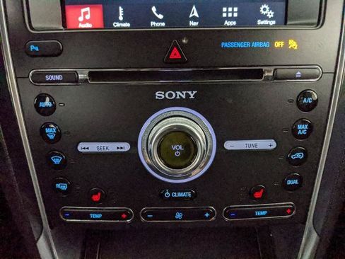 Certified 2018 Ford Explorer Sport AWD/4WD image 9