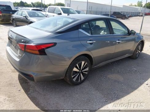 Used 2021 Nissan Altima 2.5 SV AWD/4WD image 8