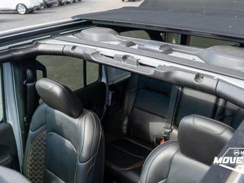 Used 2023 Jeep Wrangler Unlimited Sahara image 22