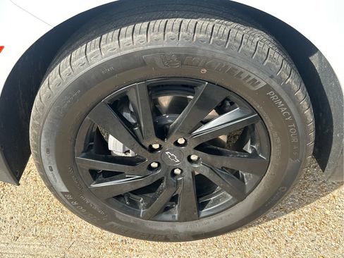 Certified 2023 Chevrolet Equinox LS w/ LS Convenience Package image 11