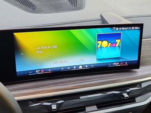 Certified 2024 BMW X5 xDrive40i w/ Parking Assistance Package image 15