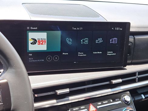 Used 2025 Hyundai Santa Fe SEL FWD image 18