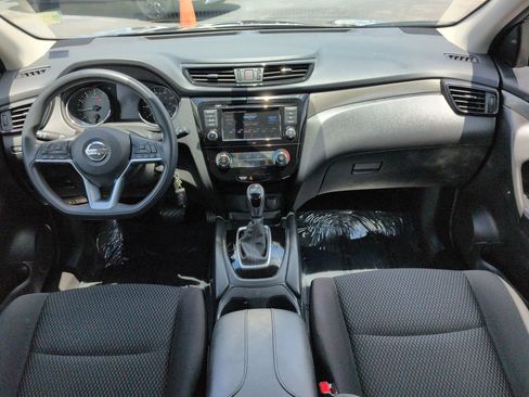 Used 2019 Nissan Rogue Sport S w/ Appearance Package FWD image 15