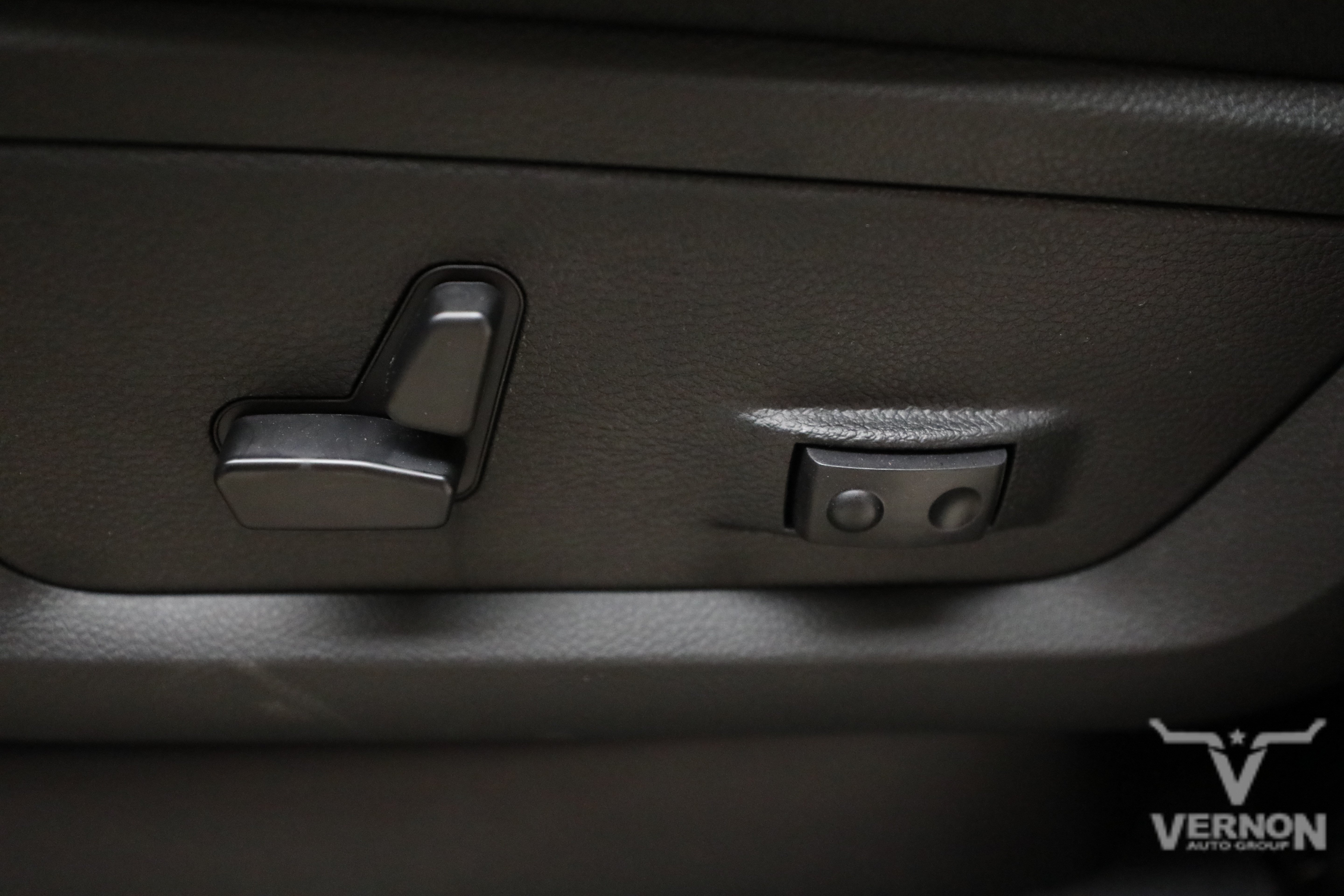 New 2027 RAM 3500 Laramie AWD/4WD image 14