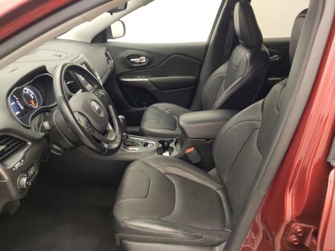 Used 2021 Jeep Cherokee Latitude Lux w/ Sun & Sound Group AWD/4WD image 17