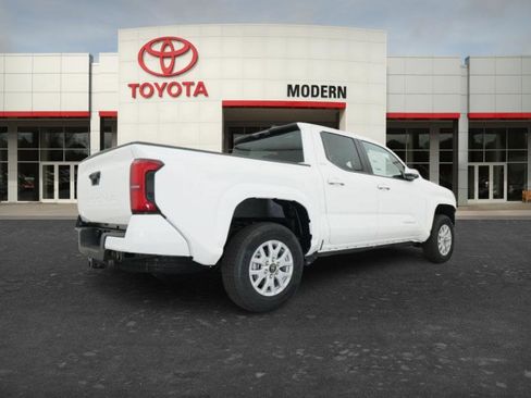 New 2026 Toyota Tacoma SR5 AWD/4WD image 11