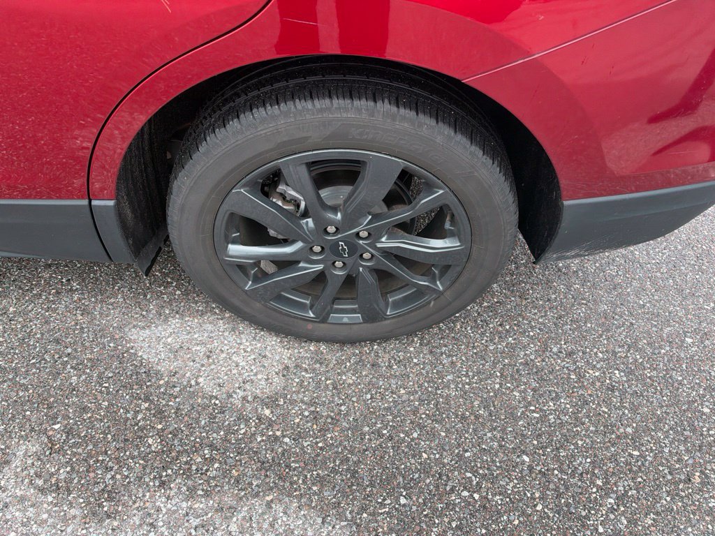 Used 2023 Chevrolet Equinox RS w/ RS Leather Package FWD image 9