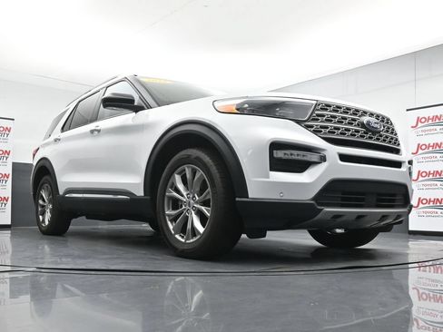 Used 2023 Ford Explorer Limited AWD/4WD image 36