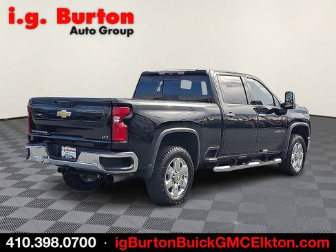 Used 2022 Chevrolet Silverado 2500 LTZ w/ LTZ Premium Package AWD/4WD image 6