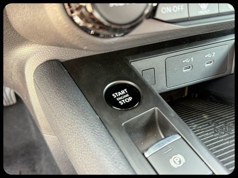 New 2026 Nissan Kicks SV image 34