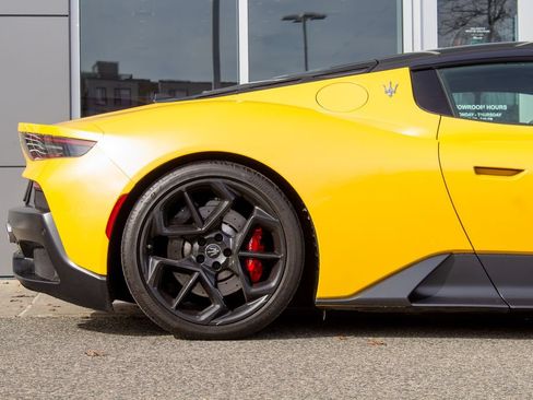 Used 2022 Maserati MC20 Coupe RWD image 7