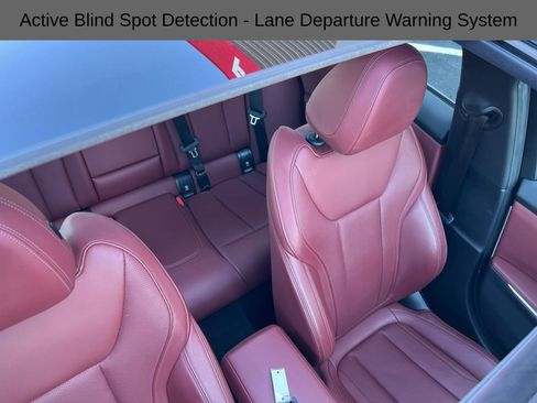 Used 2023 BMW 330i Sedan w/ Driving Assistance Package image 14