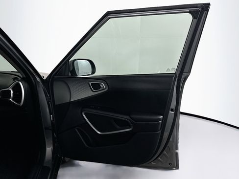 Used 2024 Kia Soul LX w/ Option Group 015 image 30