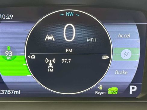 Used 2023 Chevrolet Bolt EUV LT w/ Driver Confidence Package FWD image 17