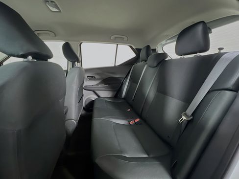 Used 2024 Nissan Kicks S image 19