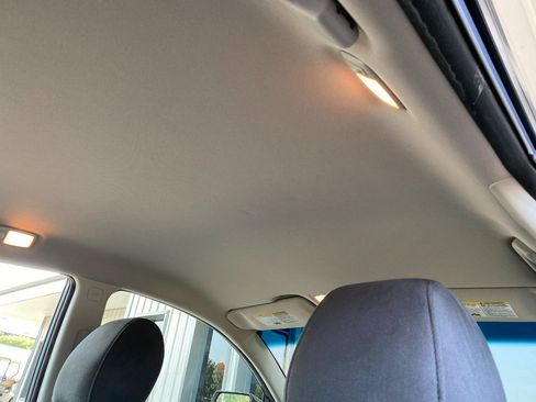 Used 2010 Nissan Altima 2.5 S FWD image 19