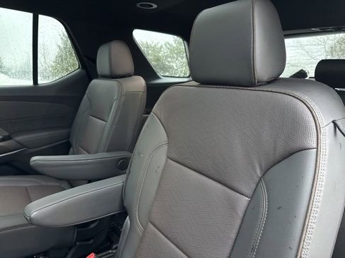 Used 2024 Chevrolet Traverse High Country image 33