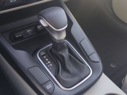 Used 2024 Kia Soul LX FWD image 26